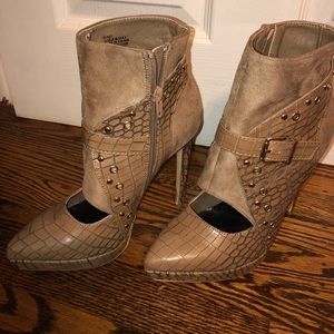 Shoe dazzle Cut-out Booties